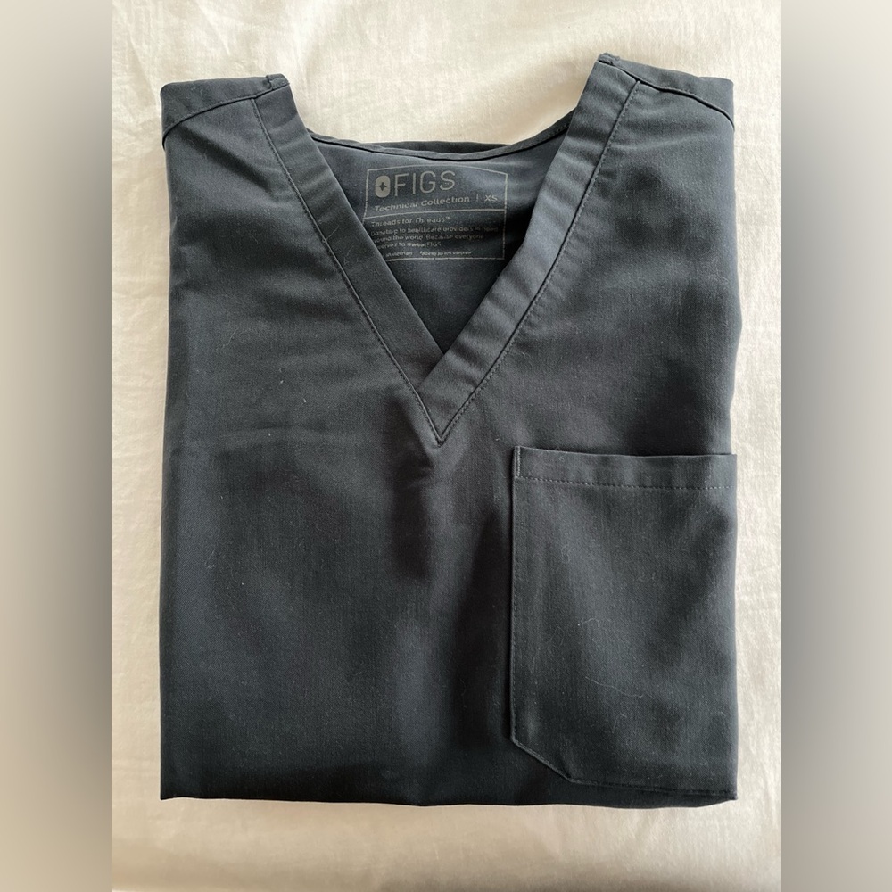 FIGS CATARINA SCRUB TOP XS DARK HARBOR